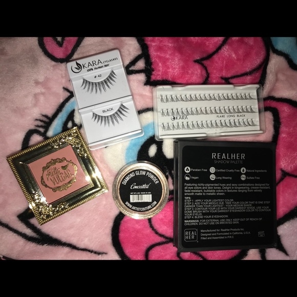 Makeup bundle - Picture 4 of 5